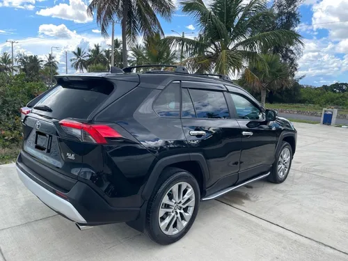 Toyota Rav4 Xle Premium 2021 4x4 Full 33mil Millas Push Boto