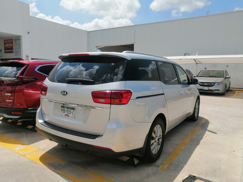 Imagen 5 de 7 de Kia Sedona Lx 2020