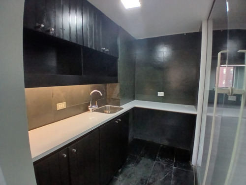 Excelentes Oficinas Panta Libre De 359 M2 Recién Remodelada