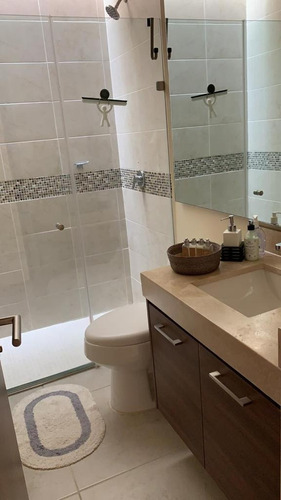 Imagen 7 de 14 de Casa En Venta En Alvento I, El Refugio Residencial