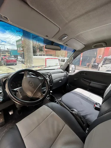 Kia K2700
