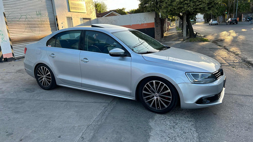 Volkswagen Vento 2.0 Sportline Tsi 200cv