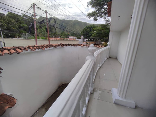 Imagen 18 de 29 de Se Vende Hermosa Quinta Excelente Ubicacion De Barrio Sucre Zona Norte Aragua Maracay 04243785803