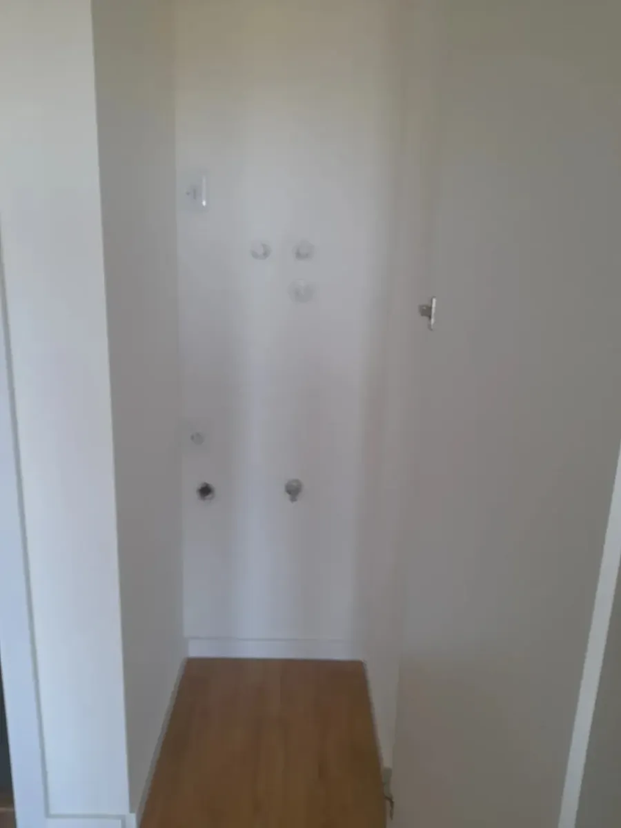Alquiler Apartamento De 2 Dormitorios En Tres Cruces Con Cochera, Piso Alto Iluminado · Foto 4