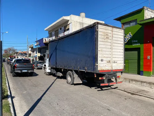 Camión Con Caja Saider De 12 Paletas