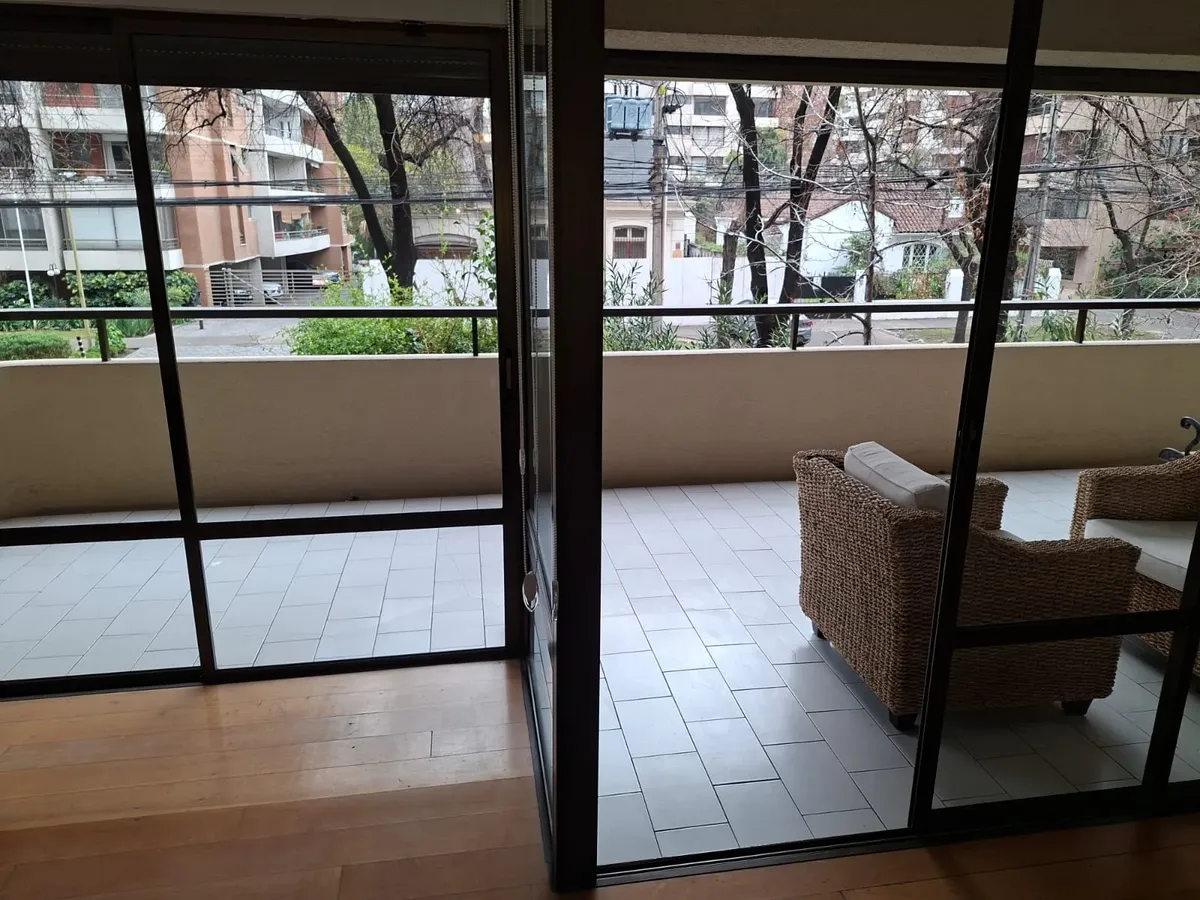 Imagen 3 de 25 de Arriendo Departamento En Segundo Piso, En Las Condes