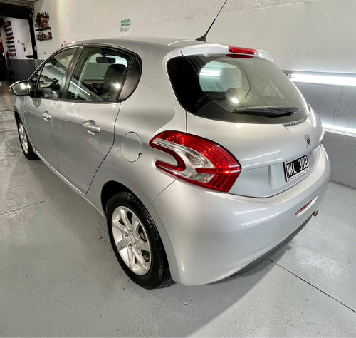 Peugeot 208 1.5 Allure Touchscreen 2014
