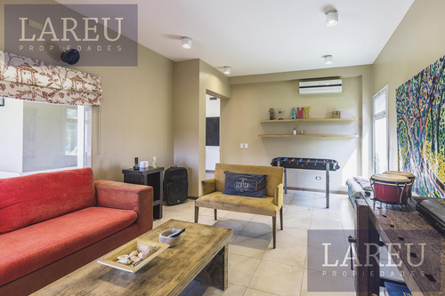 Casa En Venta - Estancias Del Pilar, La Paz.