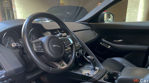 Imagen 6 de 14 de Jaguar E-pace R-dynamic 2018