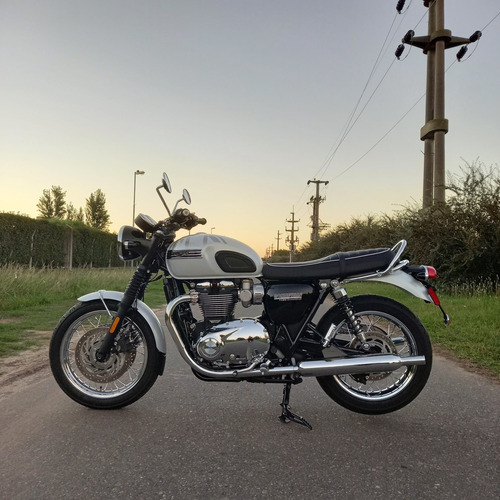 Triumph Bonneville T120 Diamond