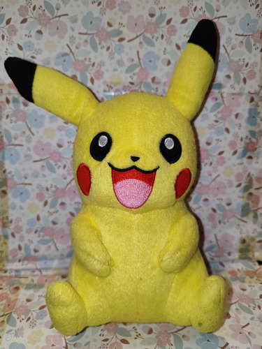 Peluche Pikachu Tomy Original 2015 Nintendo 