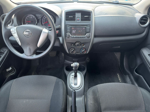 Nissan Versa Advance