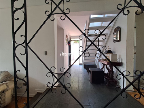 Casa En Venta 3 Dormitorios Colegios Apumanque En Las Condes