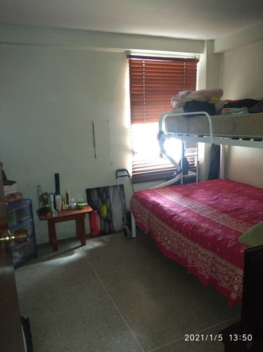Imagen 8 de 14 de Apto En Venta Av Bertoreli Cisneros, Residencia Tiuna