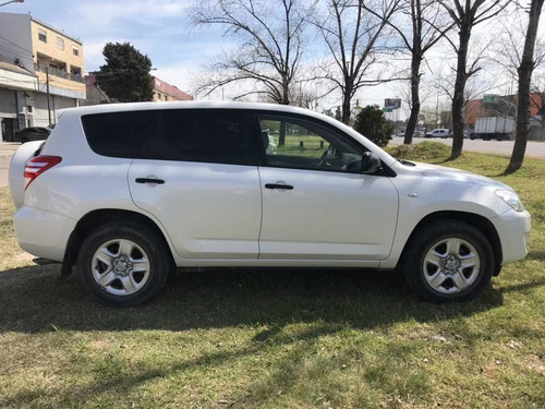 Toyota Rav4 2.4 4x2 At 2012