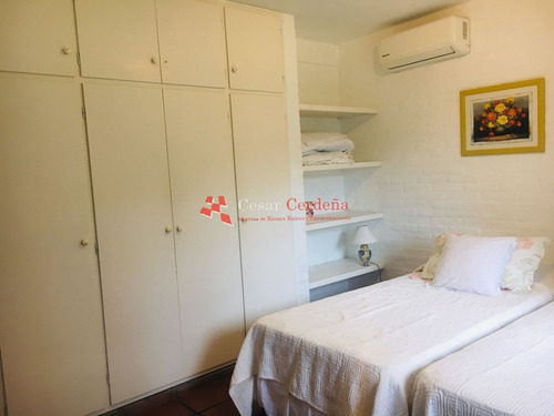 Excelente Casa En Venta - Zona Residencial De Colegios- Ref: 1366