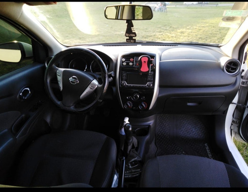 Nissan Versa 1.6 Advance Mt 2016
