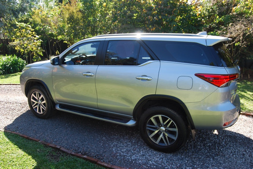 Imagen 9 de 13 de Toyota Sw4 4x4 Srx Tdi 2017