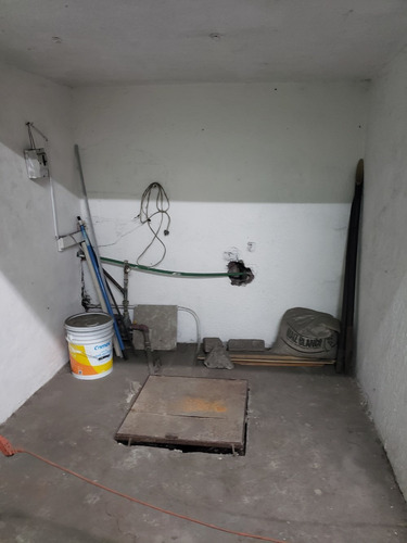Imagen 8 de 14 de Renta De Bodega Sobre Rio Consulado