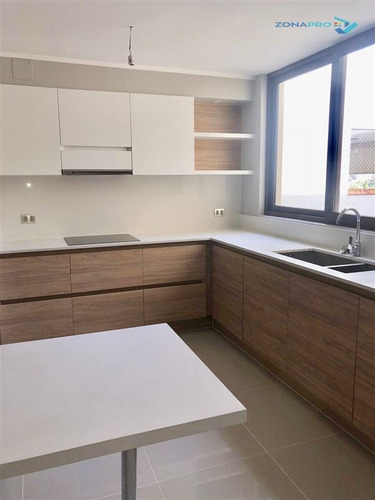 Imagen 3 de 13 de Departamento En Venta De 4 Dorm. En Vitacura