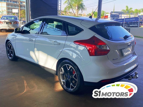 Imagem 7 de 15 de Ford Focus Titanium 2.0 Branco 2015