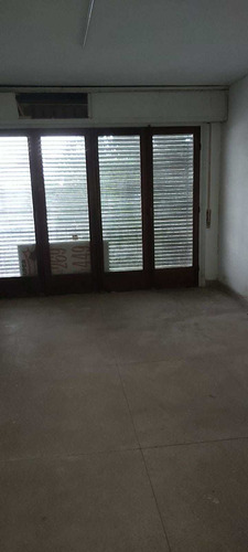 En El Mejor Lugar De La Comercial