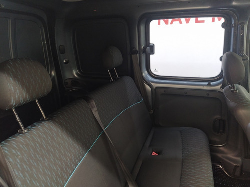 Imagen 10 de 24 de Renault Kangoo Confort 5 Asientos 1.6