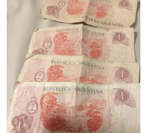 Lote 4 Billetes Argentina 1 Peso Argentino 1983-1985