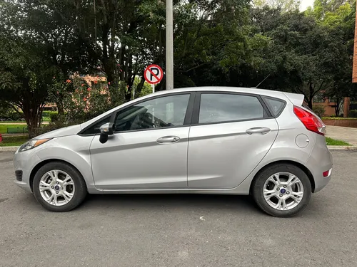Ford Fiesta 1.6 Hatchback Titanium