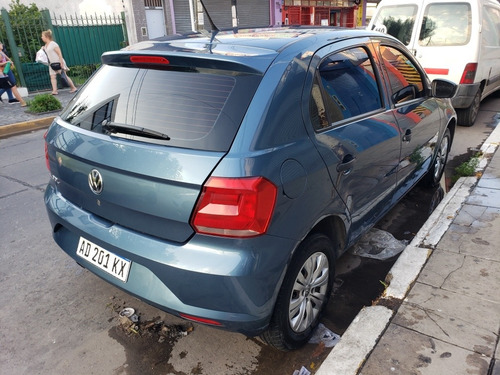 Imagen 4 de 12 de Volkswagen Gol Trend 2018 1.6 Comfortline 101cv