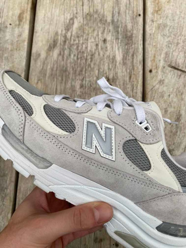 Tênis New Balance 992 Branco/cinza