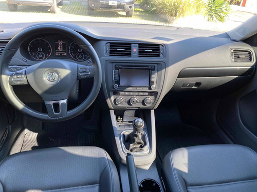 Volkswagen Vento 2.5 Luxury 170cv 2014