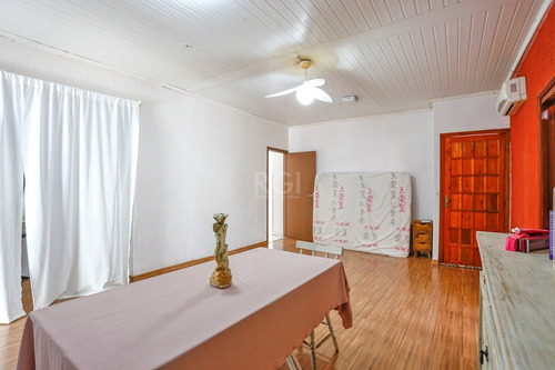 Casa Em Santa Maria Goretti Com 2 Dormitórios - Ot7856