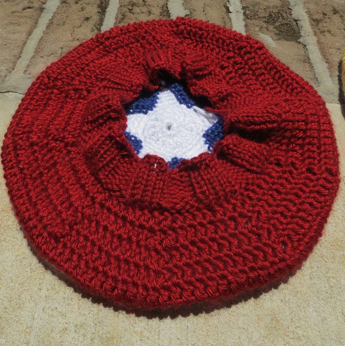 Imagem 2 de 4 de Boina Beanie Capitao America Touca Gorro De Crochê Feminina