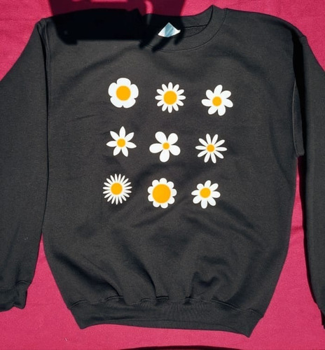 Sudadera Negra Con Flores