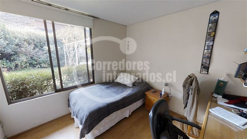 Imagen 14 de 28 de Casa En Venta En Las Condes - Charles Hamilton - 5d Y 4b