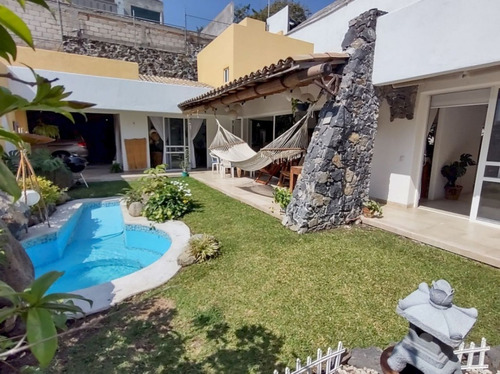 Casa Estilo Mediterráneo En Un Solo Nivel En Burgos Bugambilias, Temixco Morelos.