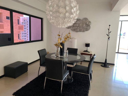 En Venta Moderno Pent House En Resd. Jacaranda En La Trigaleña Alta