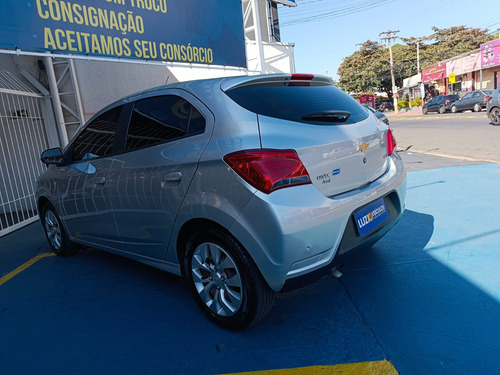 Chevrolet Onix Chevrolet Onix LT 1.4 8V FlexPower 5p Mec.
