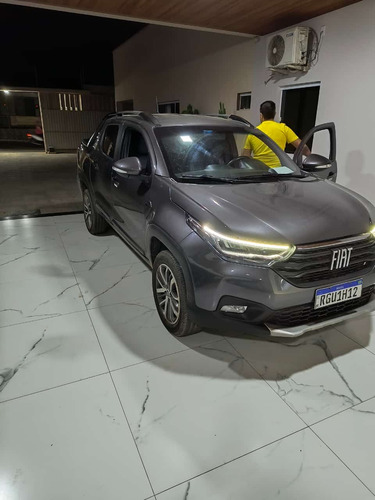 Fiat Strada 1.3 Volcano Cab. Dupla 16v Flex 4p 5 marchas