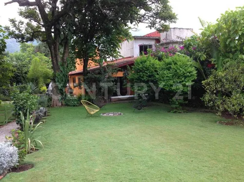 Casa En Venta En Tepoztlan, Morelos