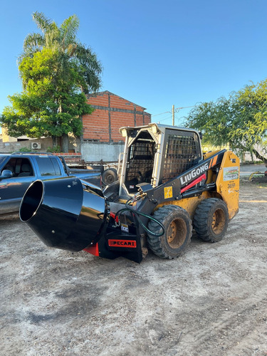 Implemento Hormigonero Mixer Pecarí - Minicargadoras