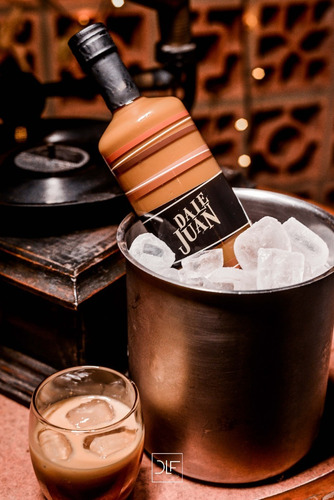 Imagem 4 de 6 de Licor De Doce De Leite Dale Juan - 700ml
