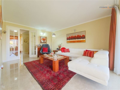 Imagen 3 de 21 de 4d4b I Servicios I Escritorio I 200 / 530 M2 I El Huinganal