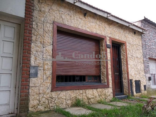 Ph En Venta 2 Ambientes - Barrio San José, Con Patio Y Piscina
