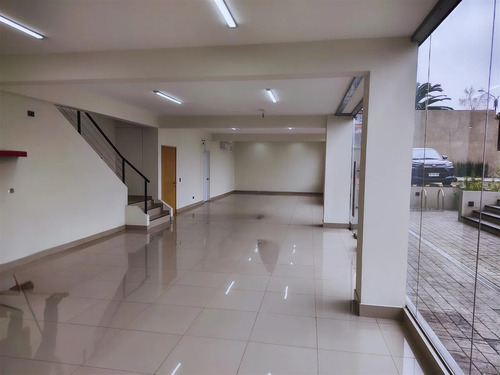 Arriendo Local Comercial Campus Oriente