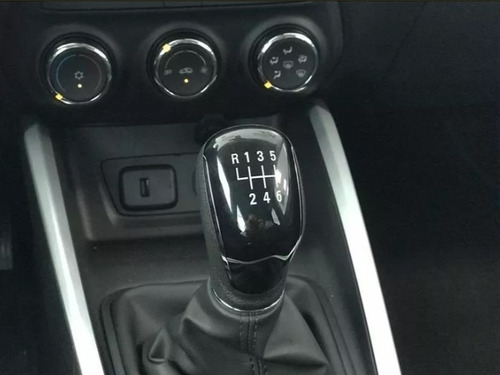 Imagen 17 de 23 de Nuevo Chevrolet Onix Ls 1.2 Nafta Manual 5 Puertas 2023