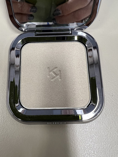 Iluminador Em Pó Glow Fusion Kiko Milano Cor 01 Champagne