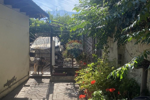 Casa En Macul: Espaciosa, Cómoda Y Bien Ubicada