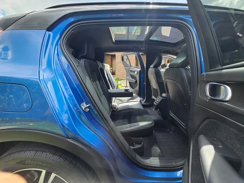 Volvo XC40 2.0 T4 R-Design